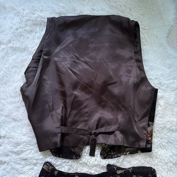 Japanese Luxury Brand: 90s Vintage brown velvet floral set matching vest + skirt - Picture 7 of 8